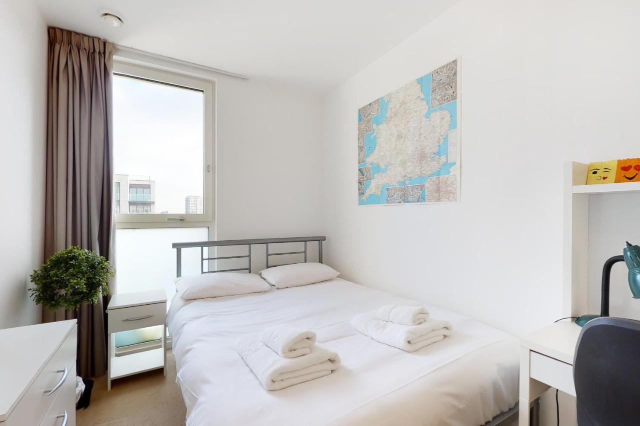 Lovely 2 Bedroom Flat With Balcony In Stratford Appartement *